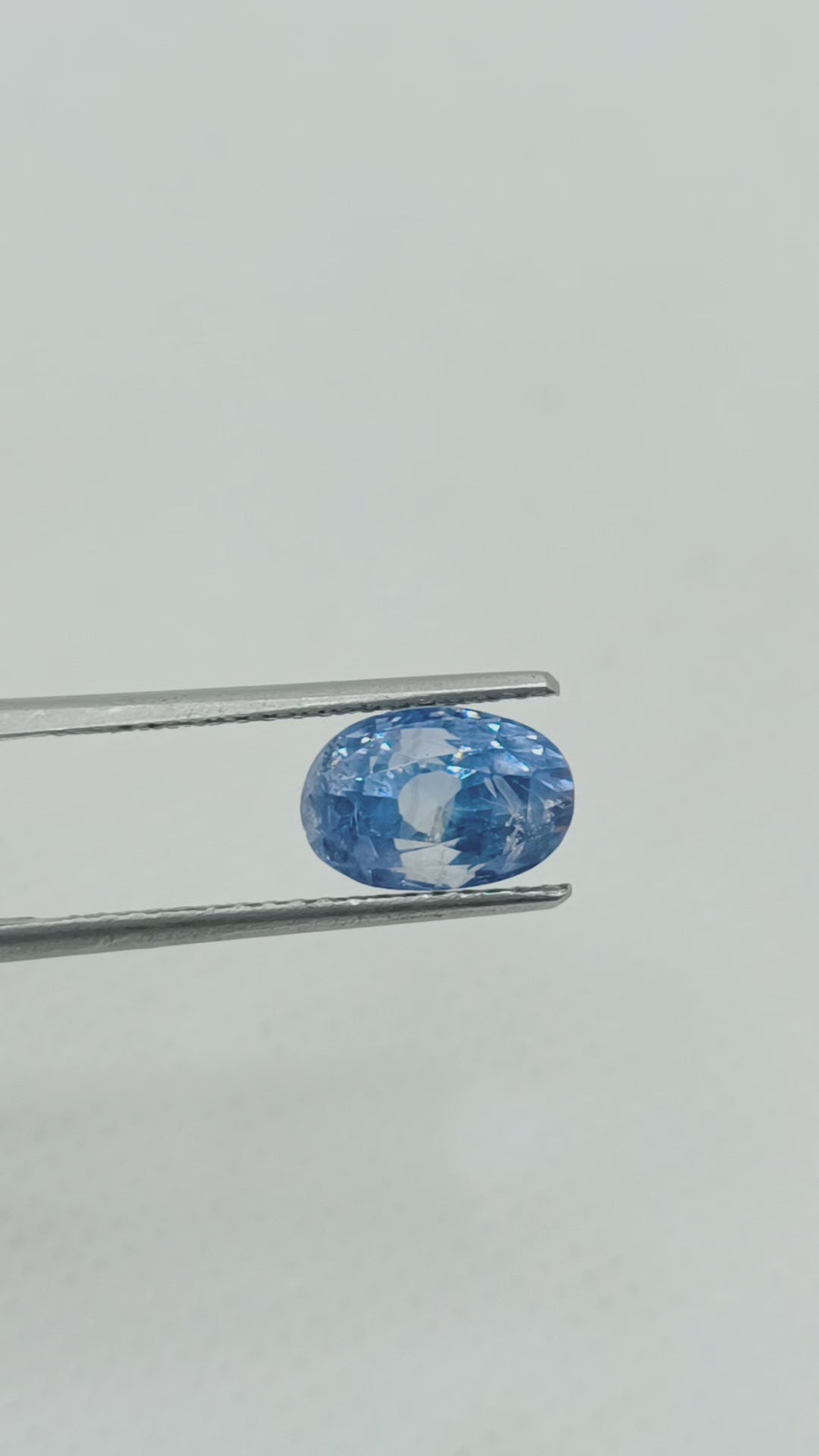 5.28 Ct IGI Certified Unheaated Untreated Natural Ceylon Blue Sapphire AA