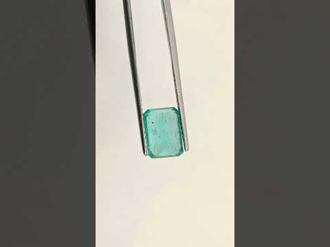 3.69 Ct GII Certified Untreated Natural Zambian Emerald Panna Gemstone