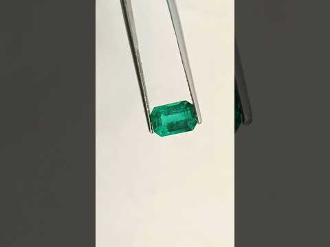 3.42 Ct GII Certified Untreated Natural Zambian Emerald Panna Gemstone