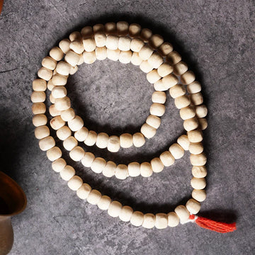 Natürliche Tulsi Mala 108 Perlen – Original Japa Mala für Andacht & Spirituelle Segnungen